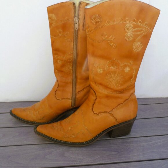 Spring - Cowboy  Woman  Genuine Leather Embroidered Western Booties - Picture 1 of 14
